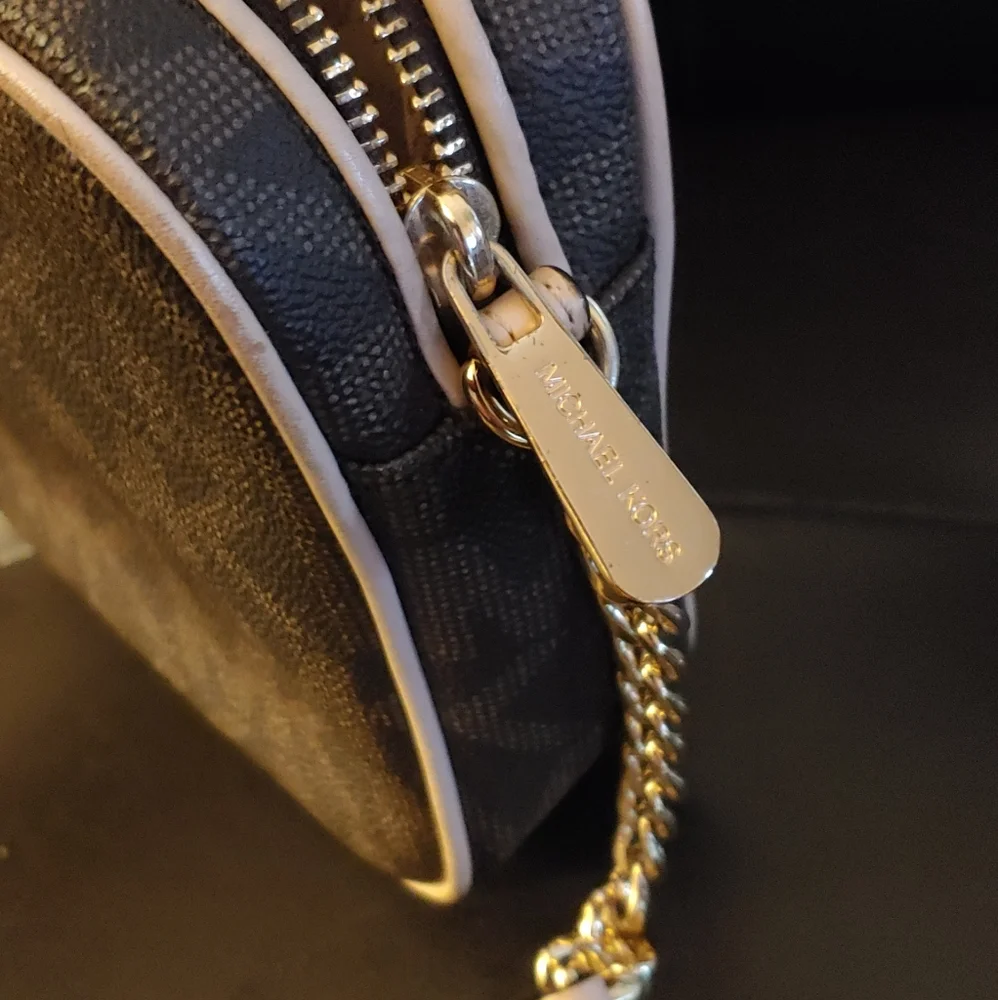 Michael Kors Cross Body Purse - Picture 4 of 4